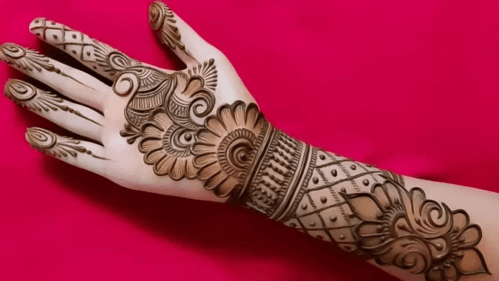 Beautiful Mehndi Design Photos