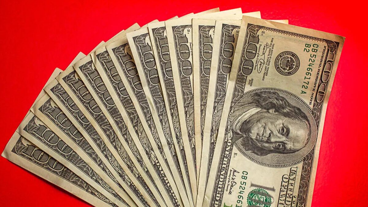 1400 Dollars In Rupees