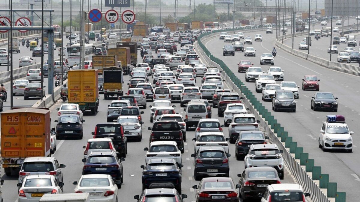 दिल्ली-एनसीआर में सेकेंड