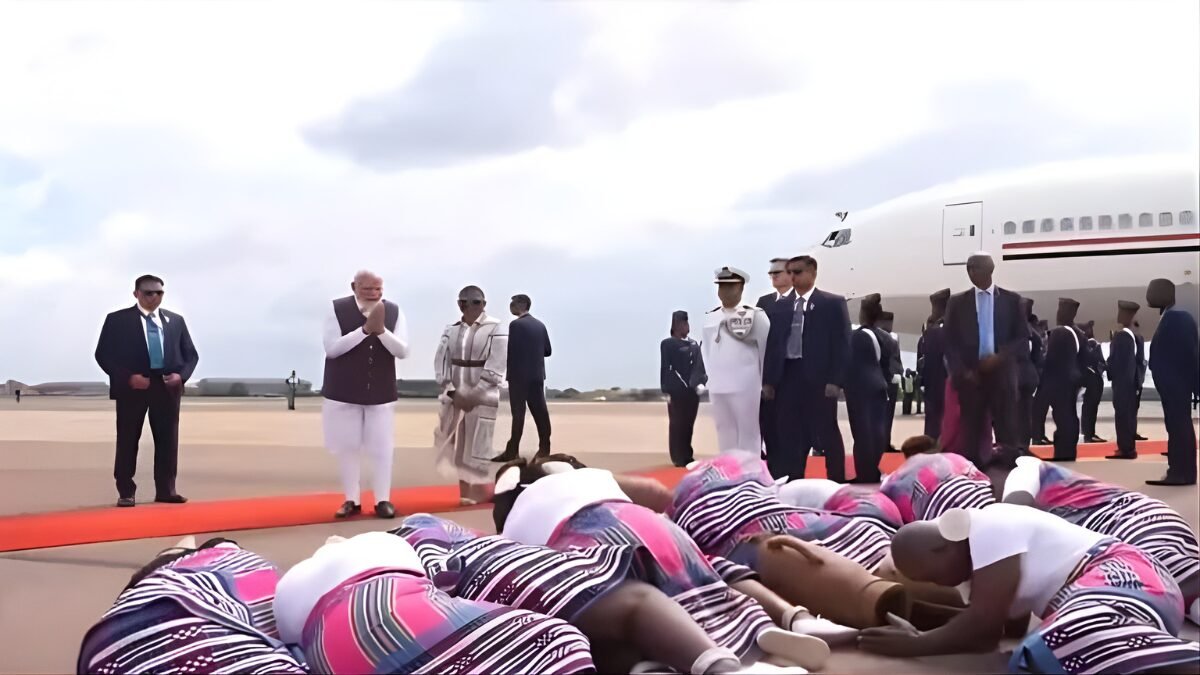 पीएम मोदी जॉर्डन पहुंचे