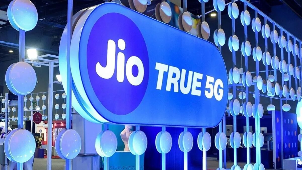 Jio का धमाका करोड़ों यूजर्स