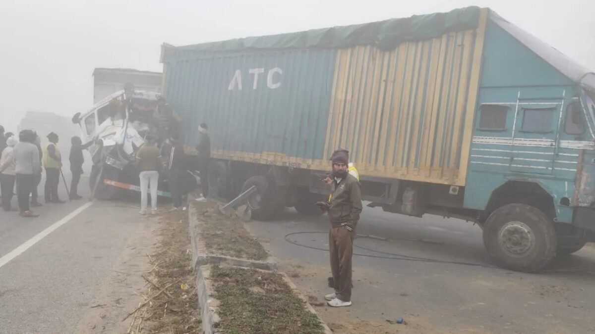 आगरा-नोएडा लेन बंद