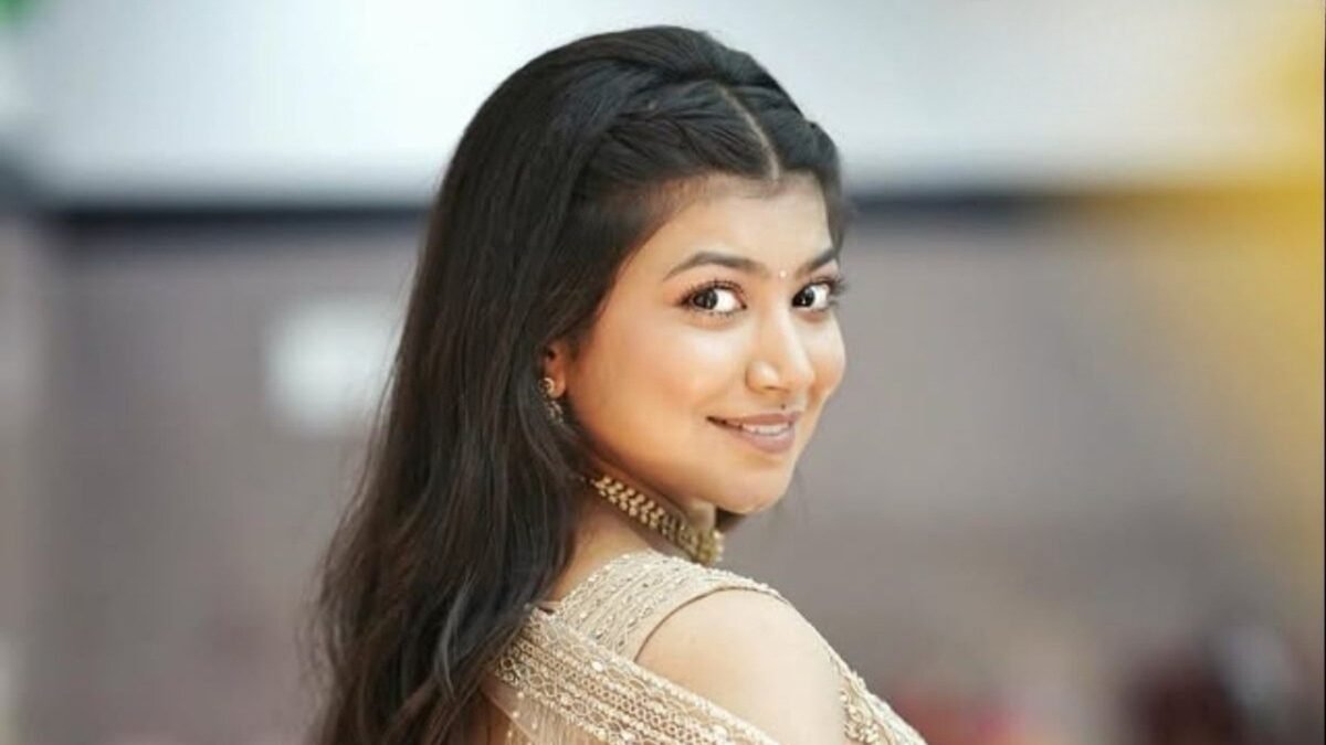 26 साल की टीवी एक्ट्रेस नंदिनी