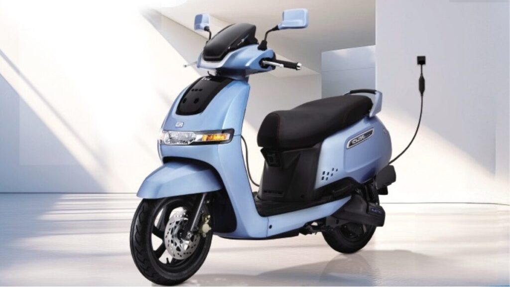 TVS iQube ST और Ather Rizta