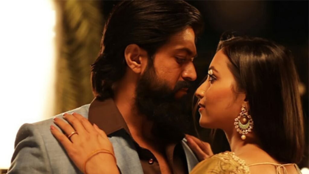 300 रुपये लेकर घर छोड़ा,